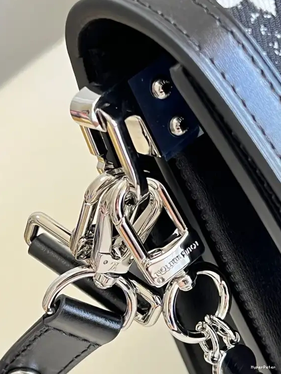 LOUIS MM DAUPHINE VUITTON 0523
